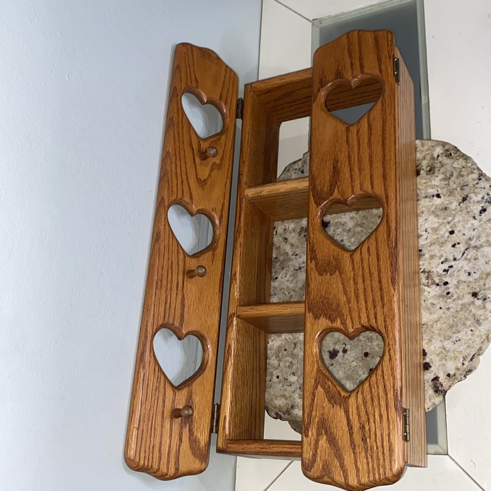 Vintage Wooden Wall Heart Shelf with Doors Curio Shelf Heart Design Charming - Picture 13 of 14